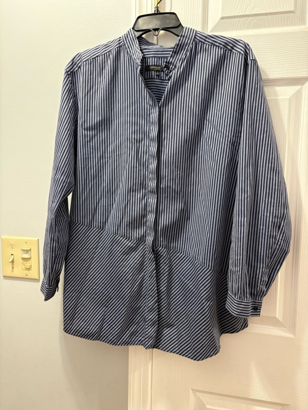 Lafayette 148 Striped Cotton Button Down Navy Size Large